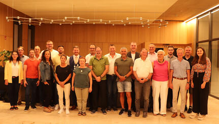 v. l. n. r.: Pamela Otteni-Hertwig, Klemens Sauer, Peter Leible, Franz Bähr, Benedikt Benz, Anke Fröhlich, Andreas Kindsvater, Marlies Vollmer, Bürgermeister Viktor Lorenz, Susanne Trautmann, Martin Bär, Fritz Langenecker, Wendelin Huschle, Christoph Brudy, Matthias Schöttler, Ludwig Kornmeier, Klaus Sauer, Elke Schneider-Oser, Loris Sauer, Jörg Münch, Klaus Huber, Jule Funken. Entschuldigt fehlt Bernd Bürkel.