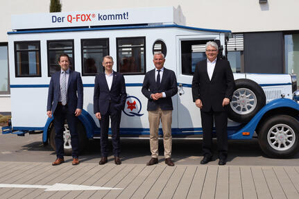 v.l. Bürgermeister Manuel Tabor, Vorstandsvorsitzender Rico Siefermann, Innenminister Thomas Strobl MdL, Aufsichtsratsvorsitzender Frank Neu