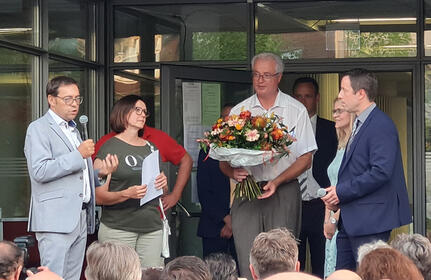 v.l.: OB Klaus Muttach mit Ehefrau, Bürgermeister Dietmar Stiefel, Manuel Tabor mit Ehefrau Stefanie